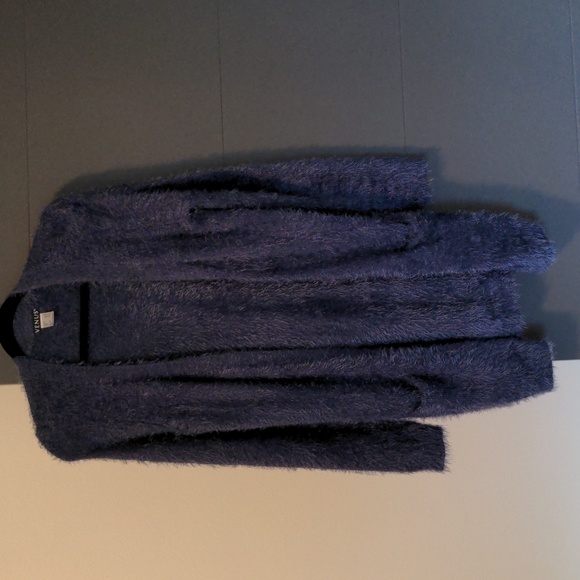 NWOT VENUS Fuzzy Cardigan Size S - Picture 4 of 8